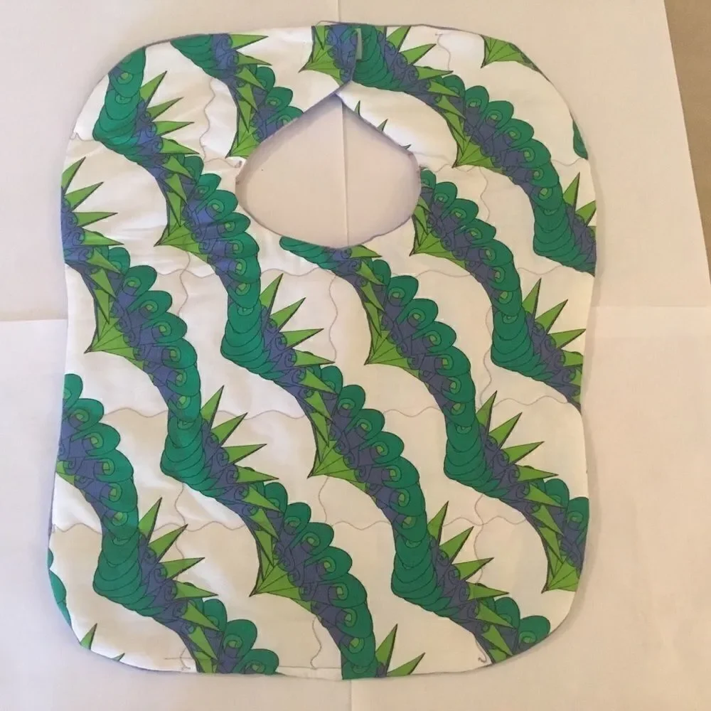 3/$25 or $12 ea. NWT Handmade Quilted Reversible Baby Bib